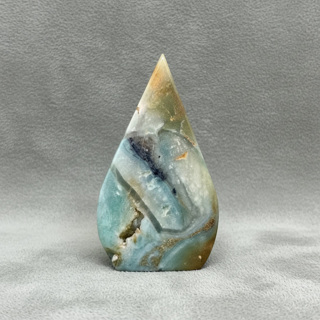 Caribbean Calcite Teardrop Tower